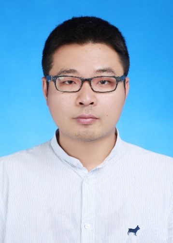 常贺坦